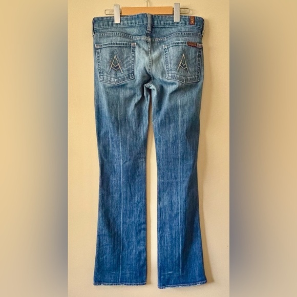 7 For All Mankind| Chic Blue Boot Cut Jeans w/A Pocket Rhinestone Details Sz 29 - Picture 2 of 6